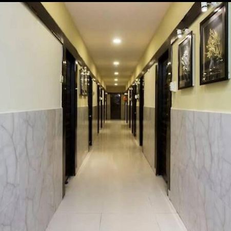 Hotel Swaraj Logde Панвел Экстерьер фото