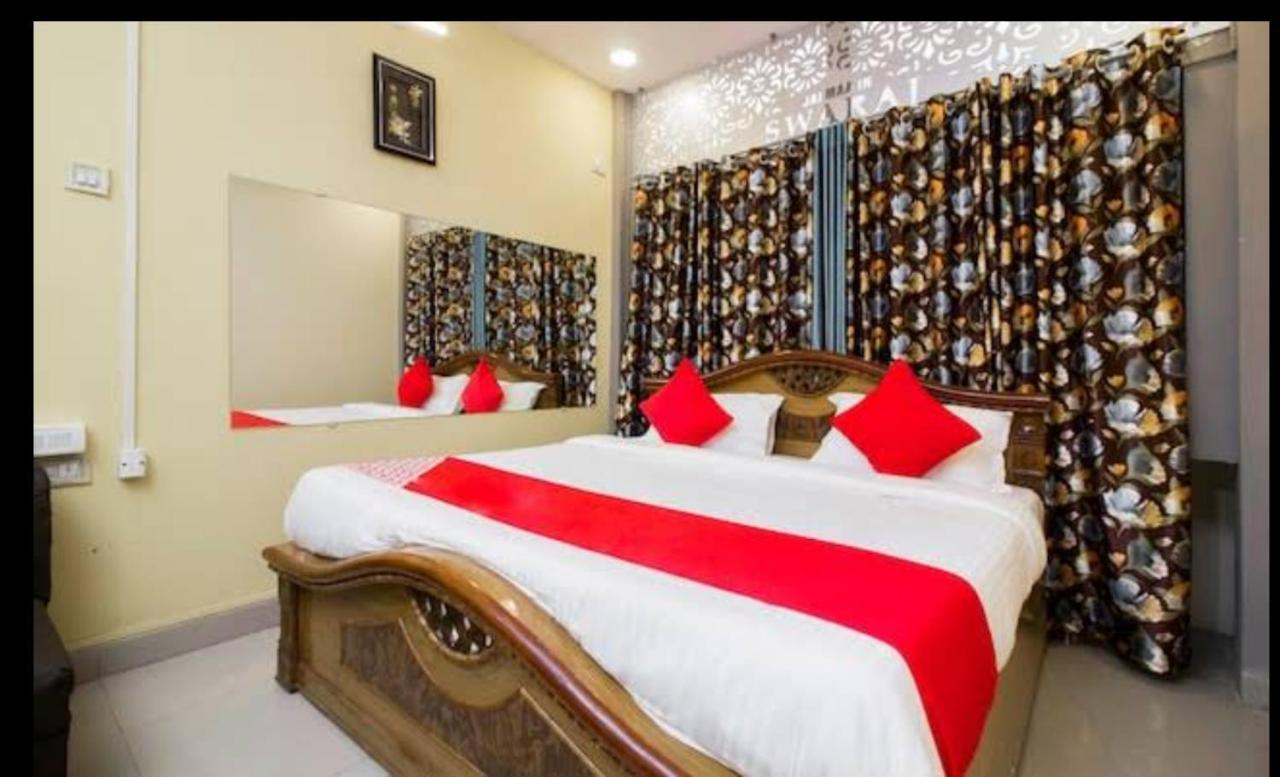 Hotel Swaraj Logde Панвел Экстерьер фото