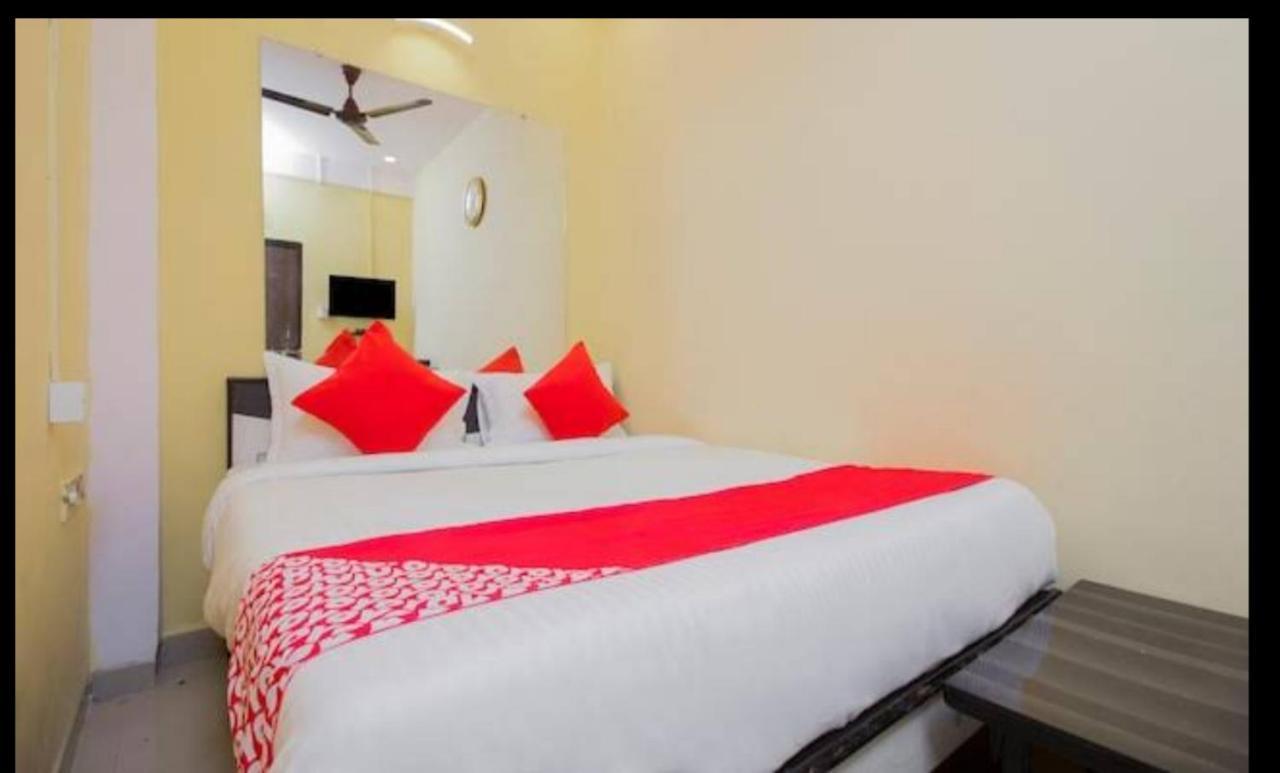 Hotel Swaraj Logde Панвел Экстерьер фото