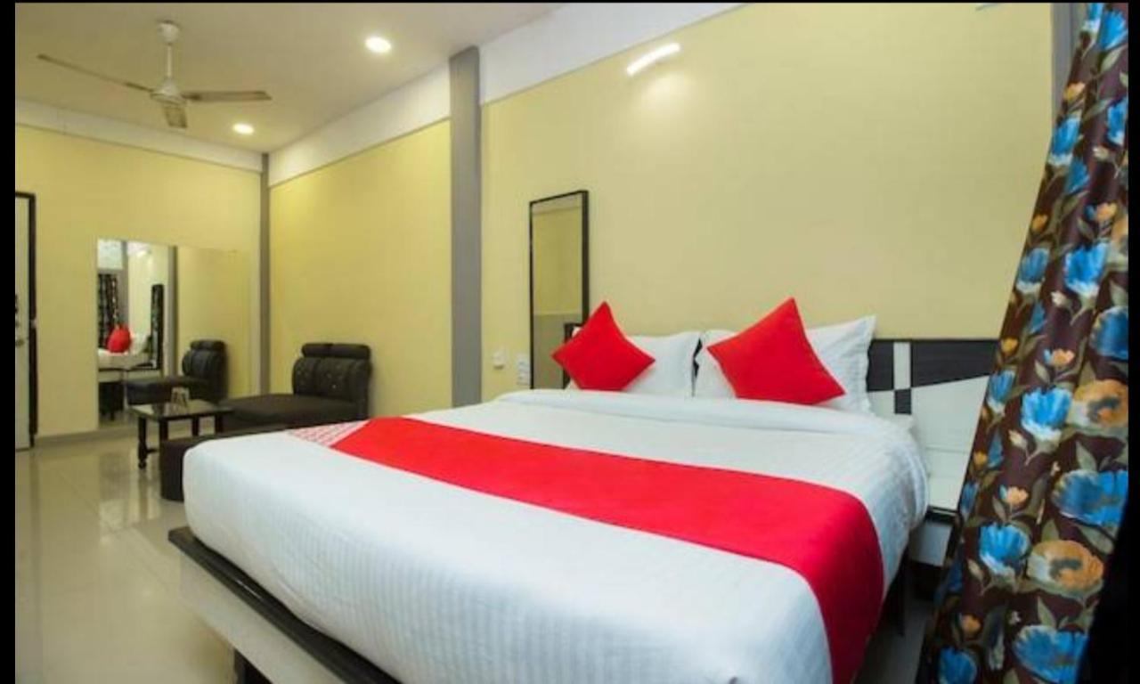 Hotel Swaraj Logde Панвел Экстерьер фото