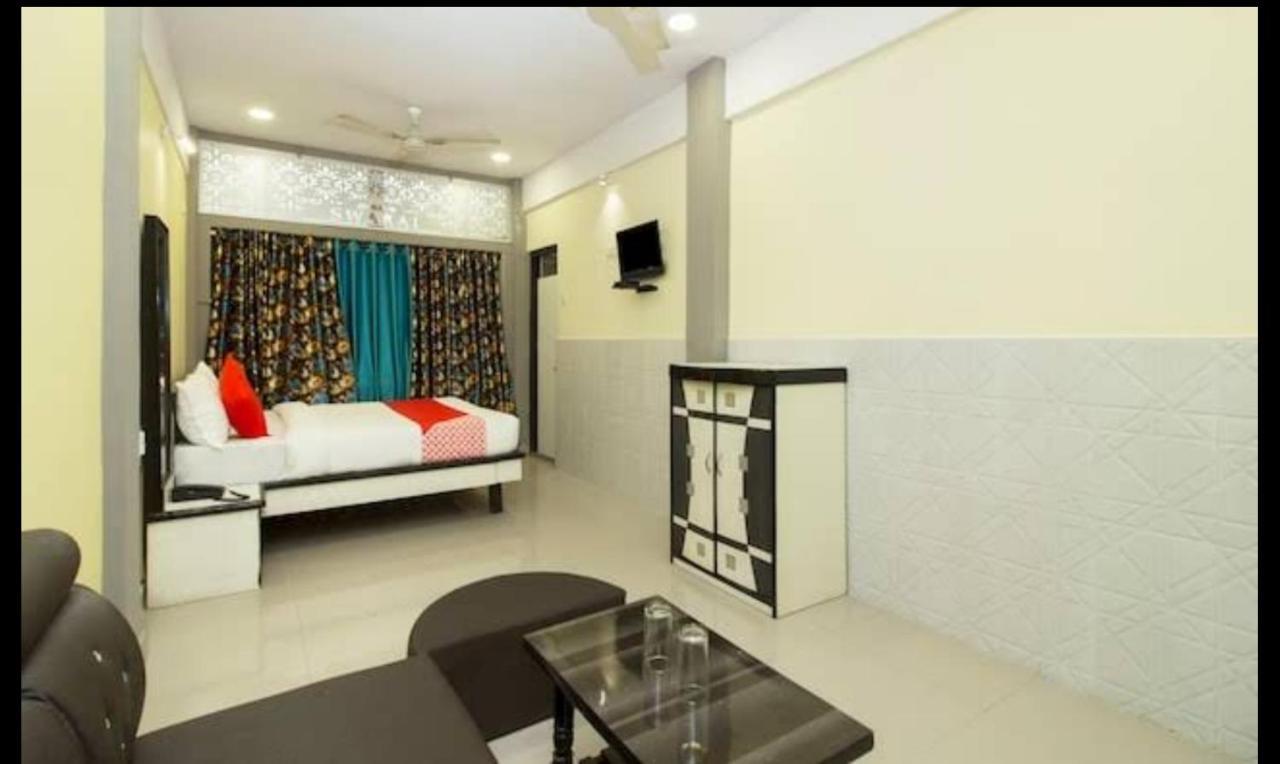 Hotel Swaraj Logde Панвел Экстерьер фото